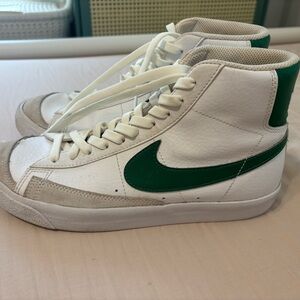 Nike Blazer Mid '77
